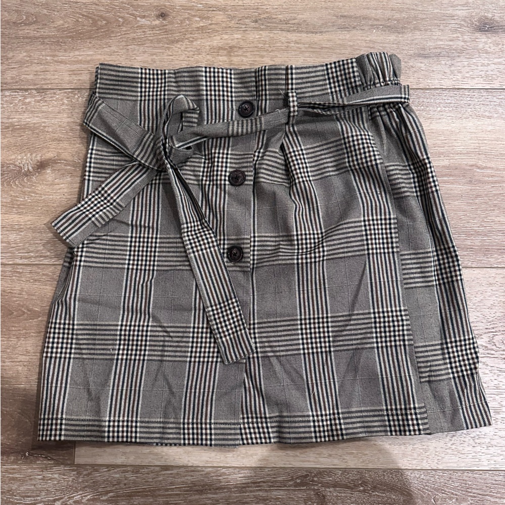 URBAN OUTFITTERS Plaid Gray Skirt